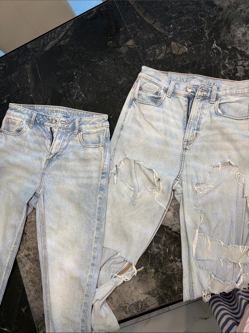 American Eagle Outfitters Light Blue Distressed Women’s Jeans